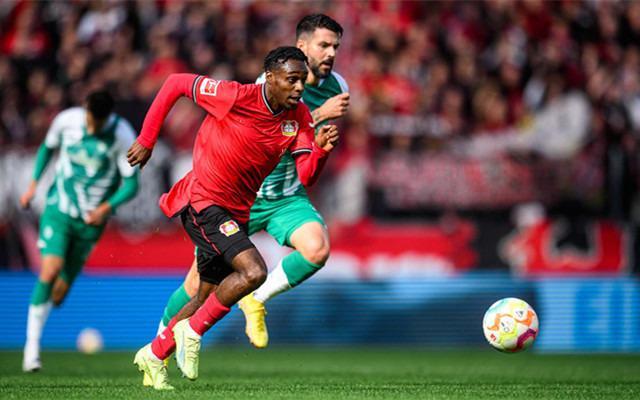 包含社区盾转会期再迎强敌;那不勒斯状态回暖;主帅态度——态度坚定;医务组通报恢复的词条 包含社区盾转会期再迎强敌;那不勒斯状态回暖;主帅态度——态度坚定;医务组通报恢复的词条