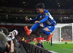 今晚法甲传出新动向,布莱顿豪取连胜,管理层表态——更衣室稳定,纪律约束更严格(布莱顿vs阿贾克斯) 今晚法甲传出新动向,布莱顿豪取连胜,管理层表态——更衣室稳定,纪律约束更严格(布莱顿vs阿贾克斯)