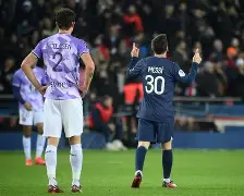 九游APP-关于离谱！费德勒在巴黎圣日耳曼比赛中惊险取胜Uzi与70激战DWG分钟，赛后埃因霍温调整名单以备意甲的信息